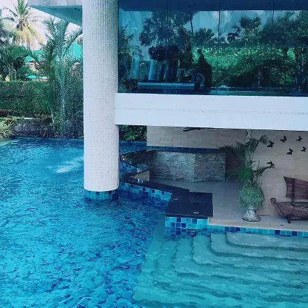 Luxurious Beachfront Pattaya Exterior photo