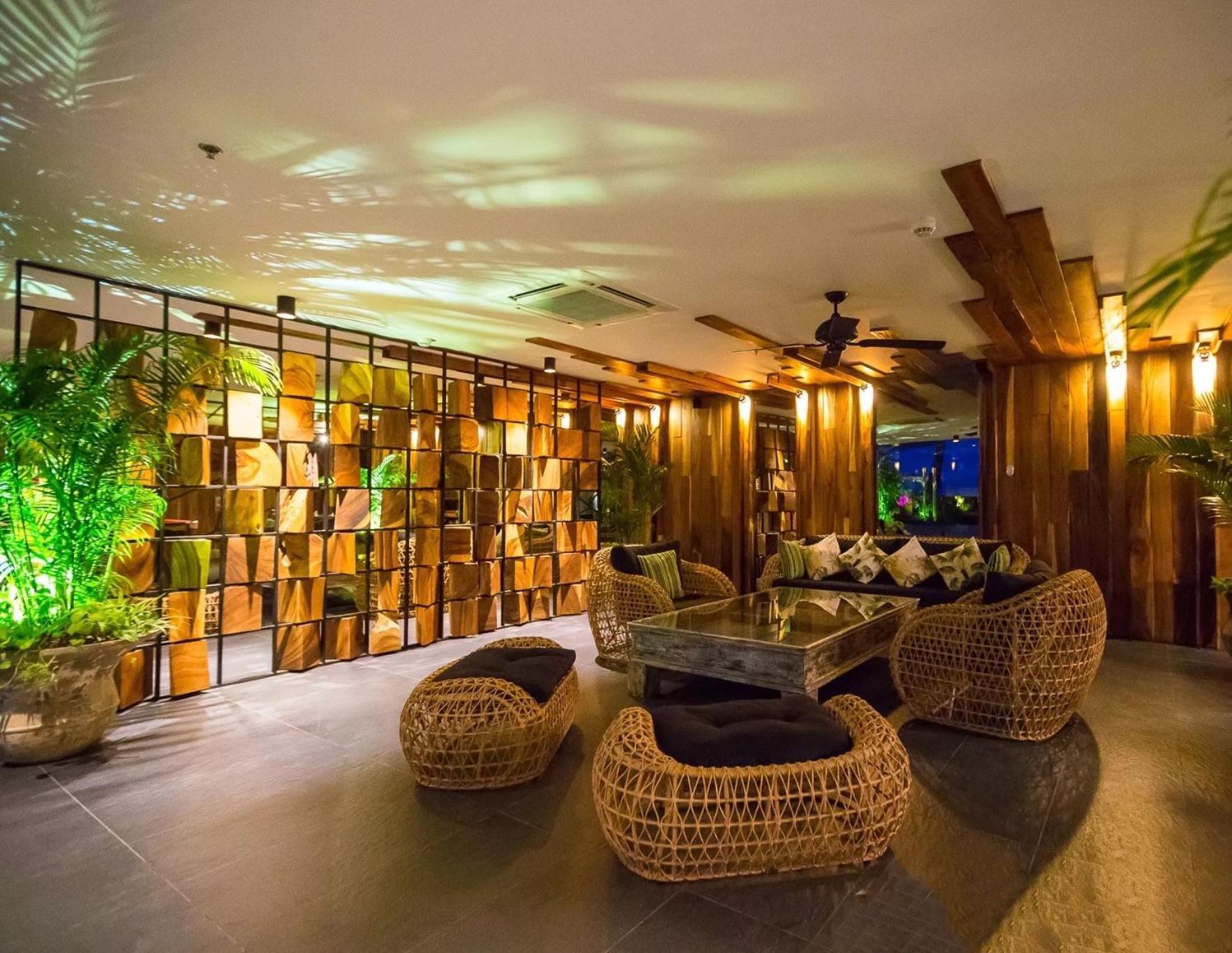 Luxurious Beachfront * Pattaya